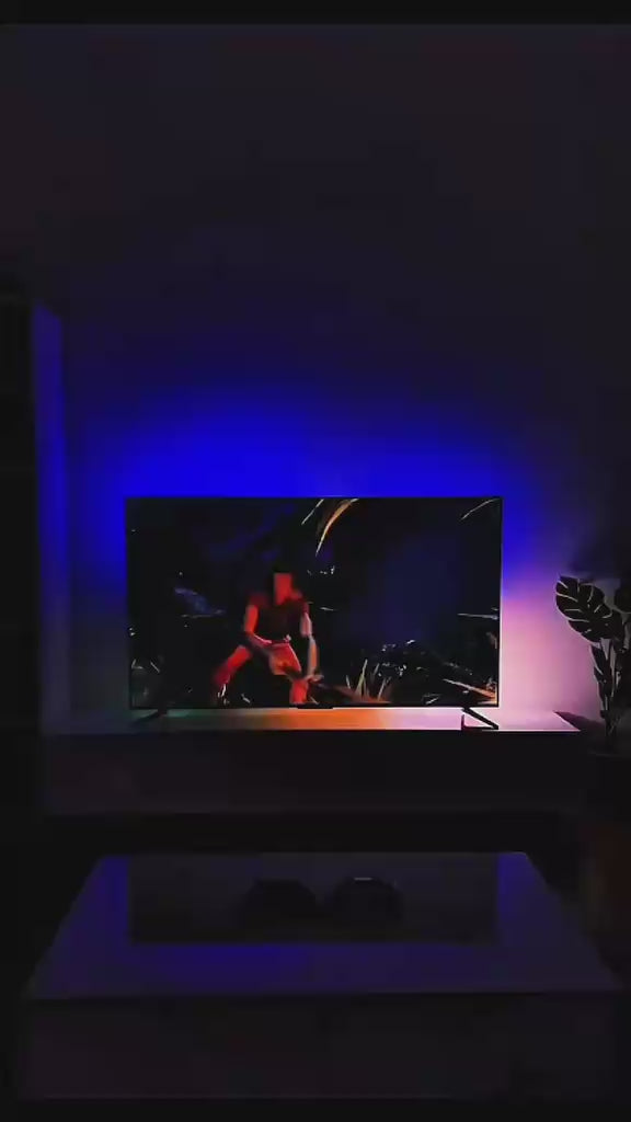 SyncAura™ TV Screen‑Sync Backlight.